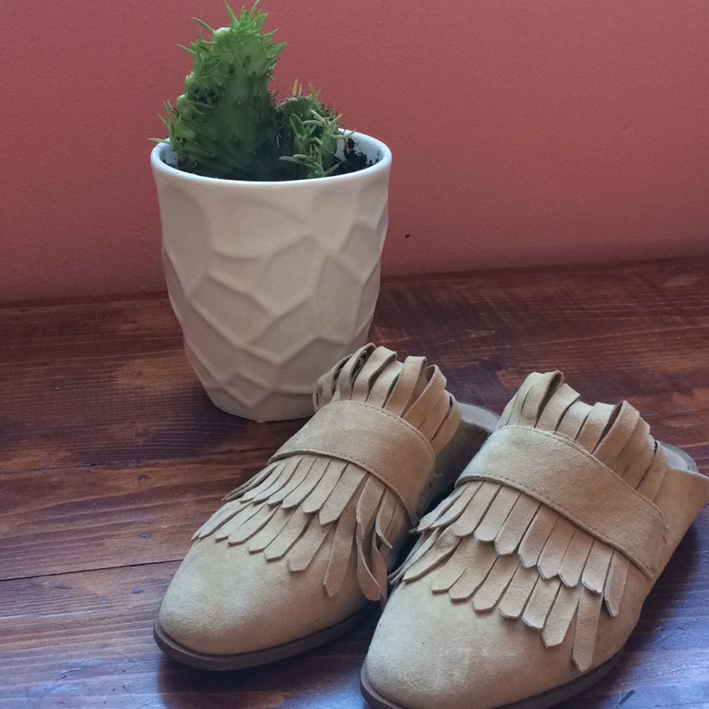 Steve Madden Fringe suede mules